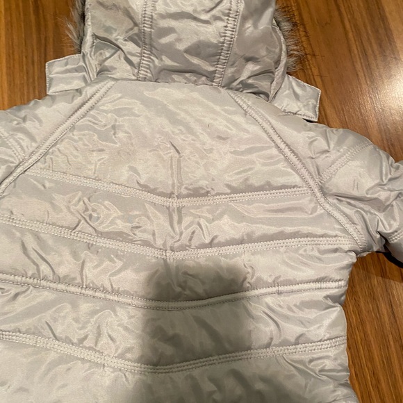 Girls silver winter jacket - Picture 5 of 6